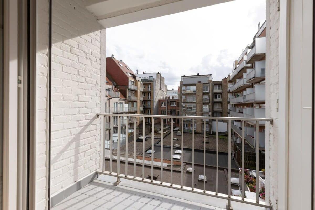 Huswell - Central Located Apartment With Parking In Knokke Buitenkant foto